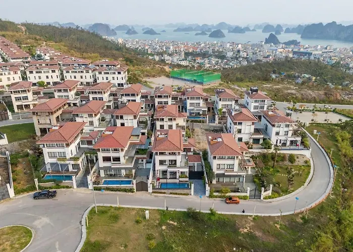 Villa Chuoi Flc 5 Ngu - Sang Trong - Dang Cap